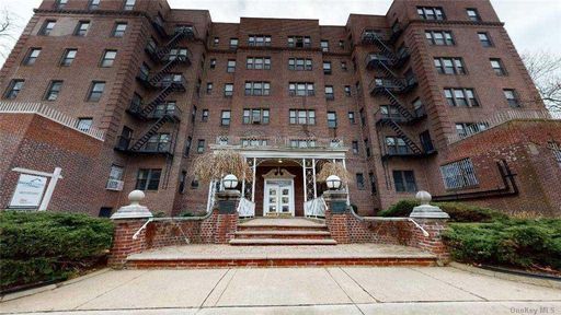 Image 1 of 11 for 170-40 Highland Avenue #306 in Queens, Jamaica, NY, 11432