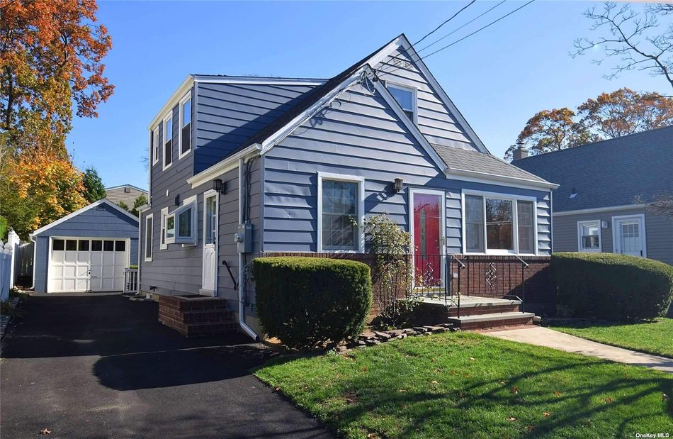 Image 1 of 23 for 45 Winthrop Street in Long Island, Lynbrook, NY, 11563