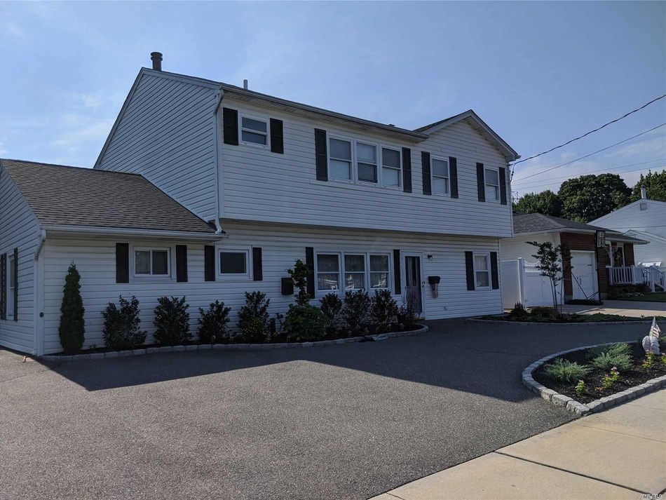 Image 1 of 19 for 83 Broadway in Long Island, Bethpage, NY, 11714