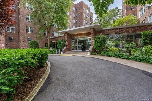 Image 1 of 26 for 3850 Hudson Manor Terrace #1AE in Bronx, NY, 10463