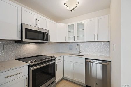 Image 1 of 22 for 9-20 166th Street #7C in Queens, Beechhurst, NY, 11357