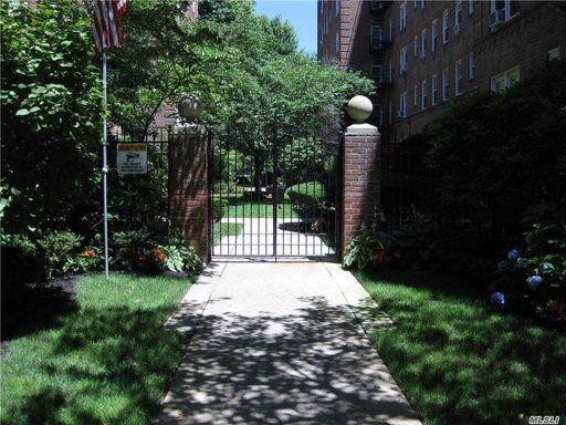 Image 1 of 12 for 34 Cathedral Avenue #4E in Long Island, Hempstead, NY, 11550