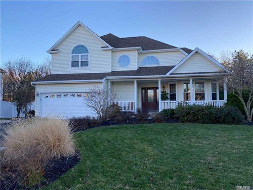 Image 1 of 28 for 20 Lavender Ln in Long Island, Holtsville, NY, 11742