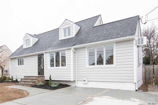 Image 1 of 32 for 39 Jackson Ave in Long Island, Bethpage, NY, 11714