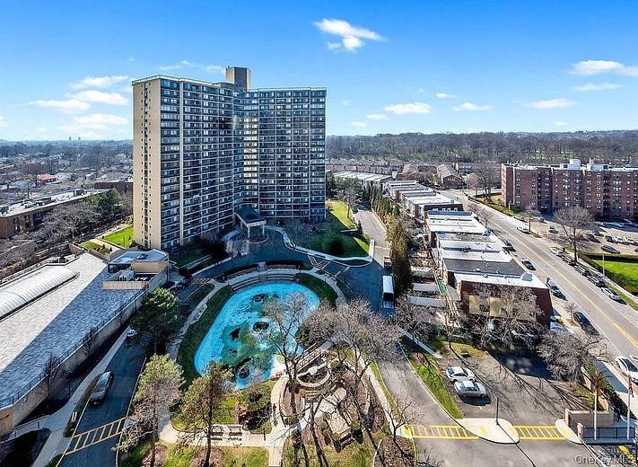 2 Bay Club Drive #16V