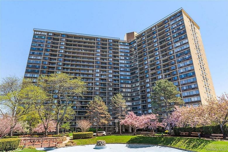 2 Bay Club Drive #17P