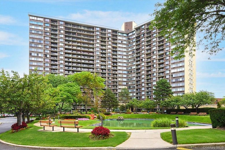 2 Bay Club Drive #2B