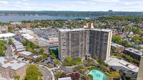 Image 1 of 26 for 2 Bay Club Drive #PHD in Queens, Bayside, NY, 11360