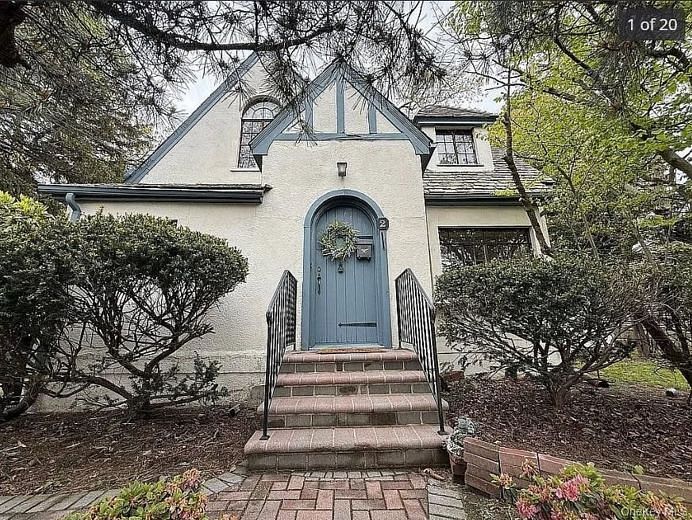 2 Birch Road
