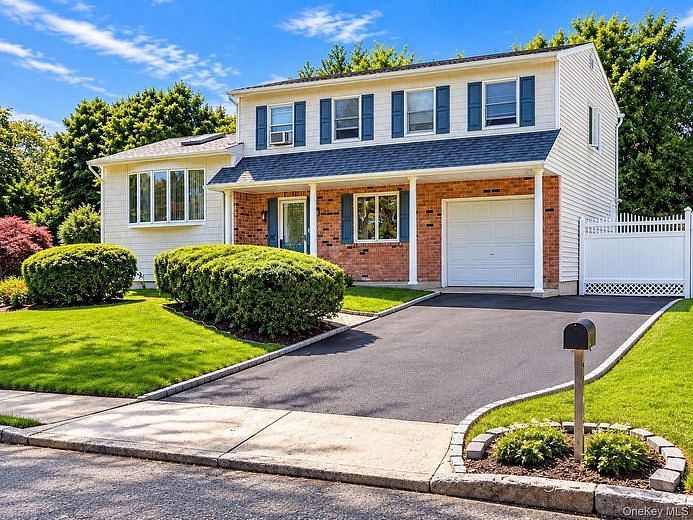 2 Carol Avenue
