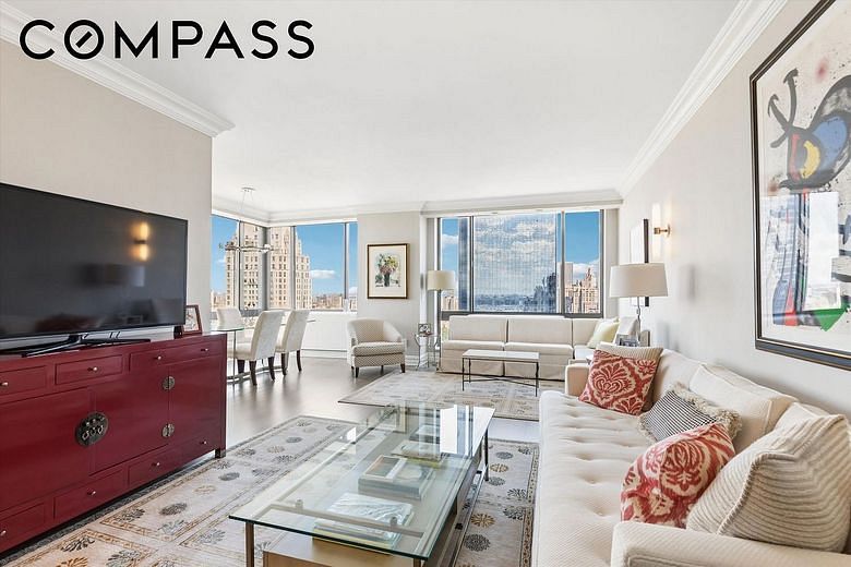 2 Columbus Avenue #39B