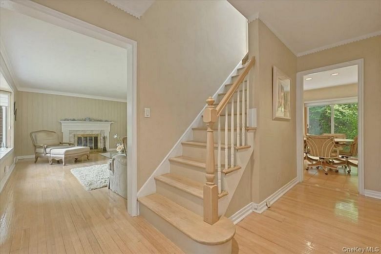 2 Crabtree Lane