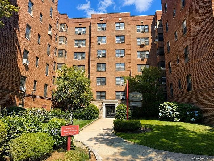 2 Fisher Drive #618