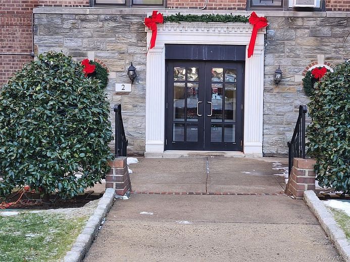 2 Fisher Drive #D101