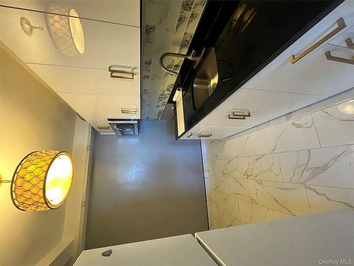 2 Fordham Hill Oval #12E