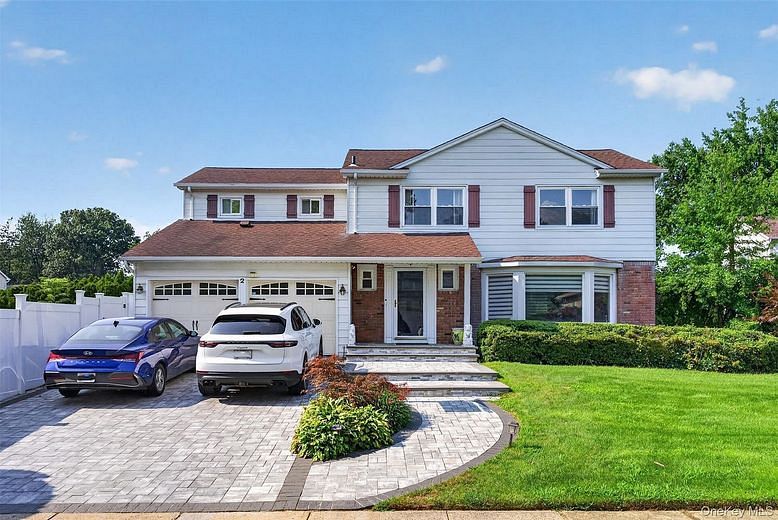 2 Foxhurst Court