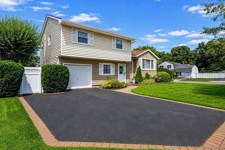 2 Gould Drive