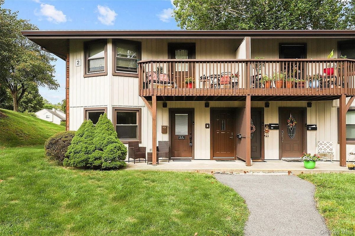Image 1 of 24 for 2 Hampton Court #A in Westchester, Yorktown Heights, NY, 10598