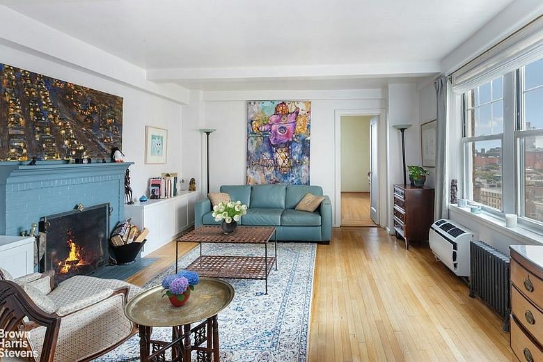 2 Horatio Street #16L