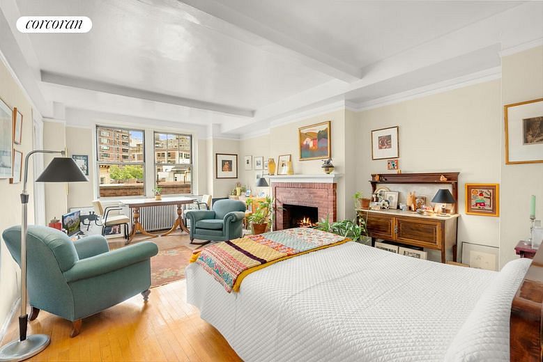 2 Horatio Street #7C