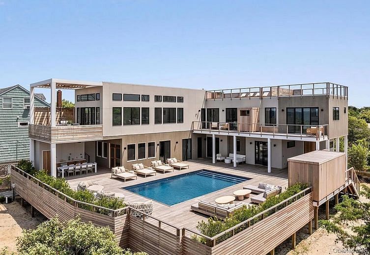 2 Ocean Bay Boulevard