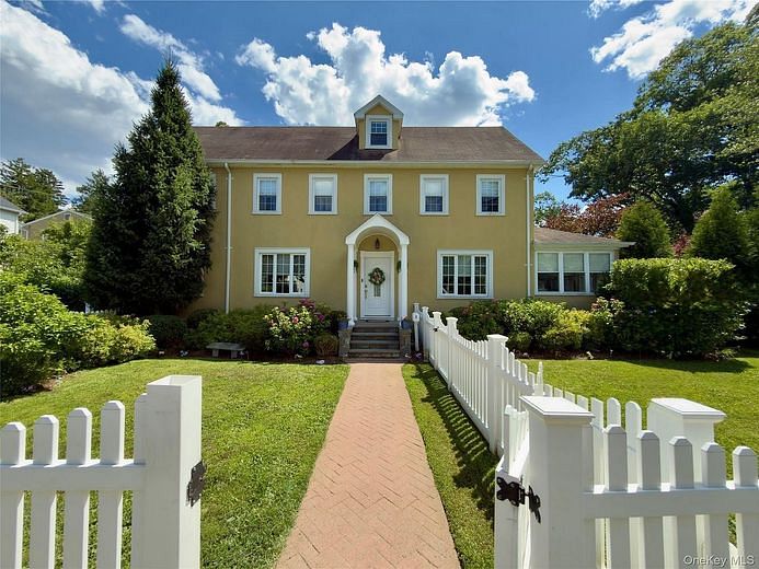 2 Stewart Avenue
