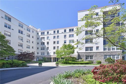 Image 1 of 19 for 2 Stoneleigh Plaza #1R in Westchester, Bronxville, NY, 10708