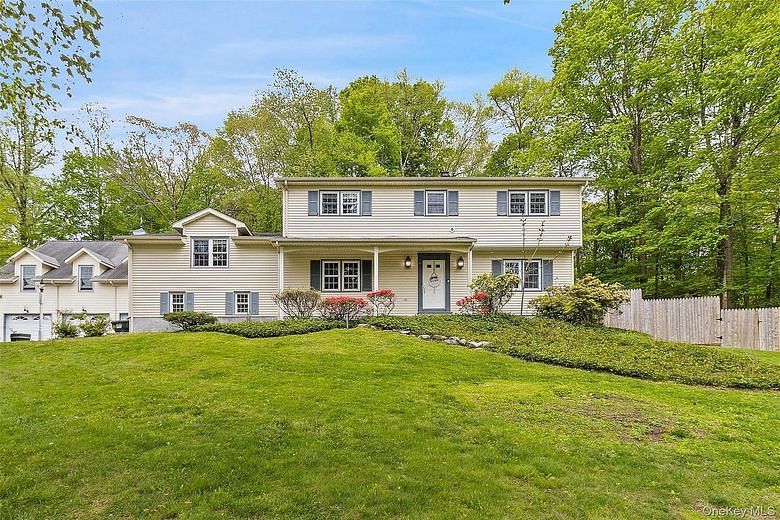 2 Watergate Drive
