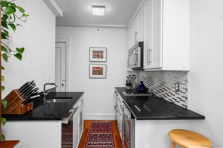 2 Westchester Avenue #3N