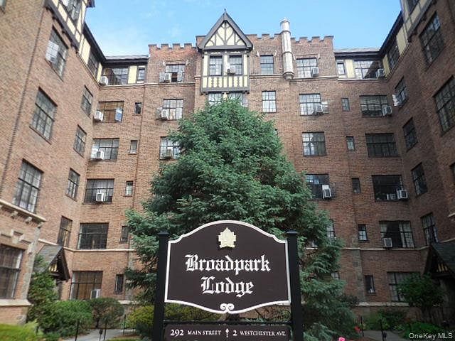 2 Westchester Avenue #4N