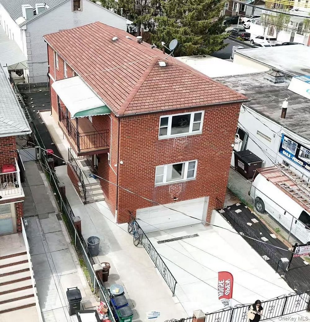 20-08 125th Street