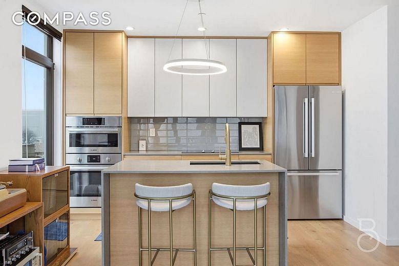 20-48 Steinway Street #PHA