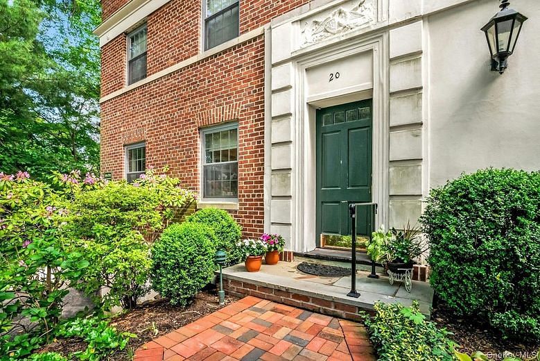 20 Alden Place #1
