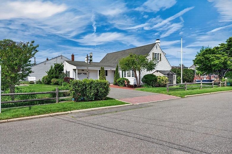 20 Bayview Lane