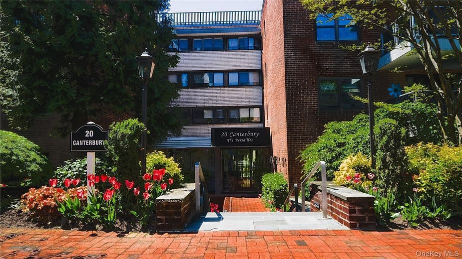 20 Canterbury Road #1P