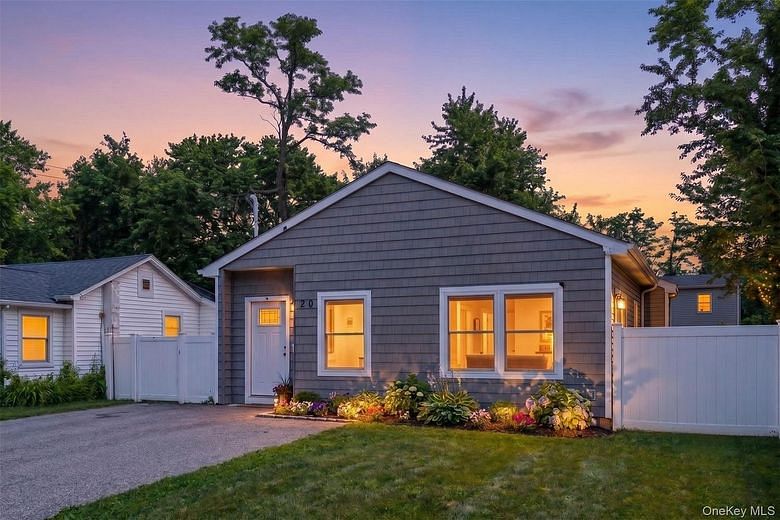 20 Cedar Road E