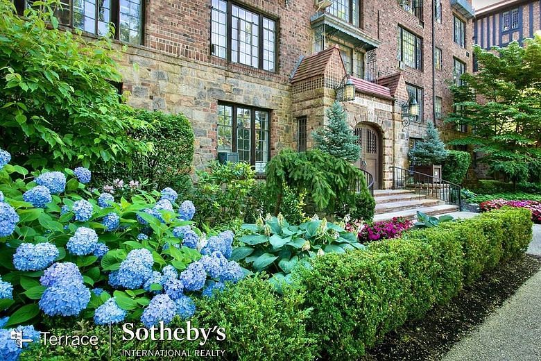 20 Continental Avenue #PH6B