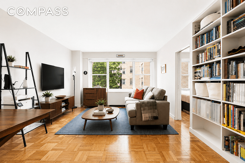 20 East 9th Street #4T