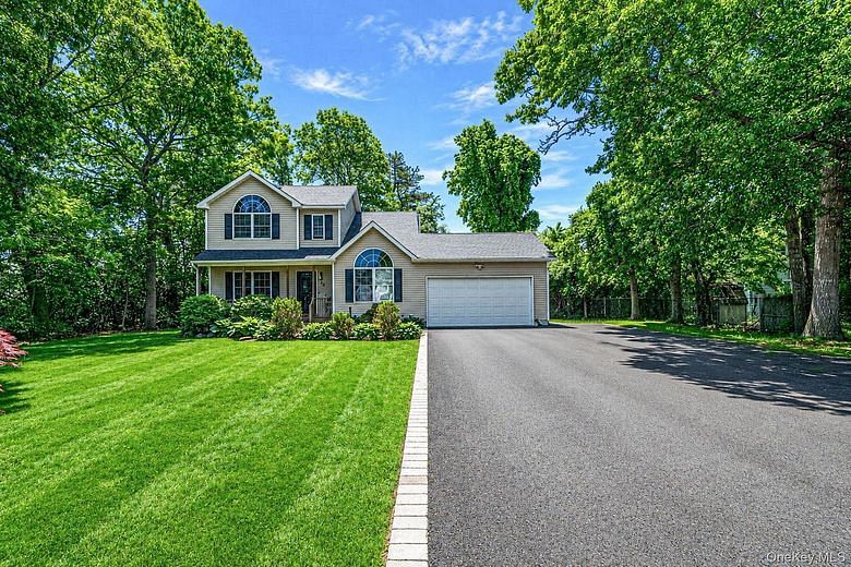 20 Essex Circle
