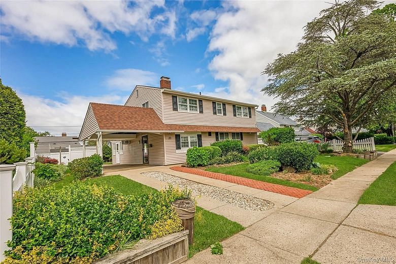 20 Flagstone Lane
