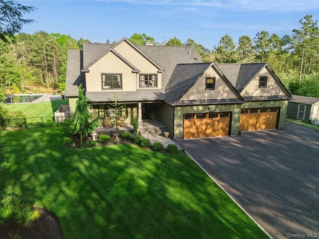 Image 1 of 23 for 20 Jonah Road in Long Island, Brookhaven, NY, 11764