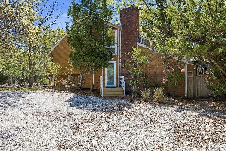 20 Norfolk Drive