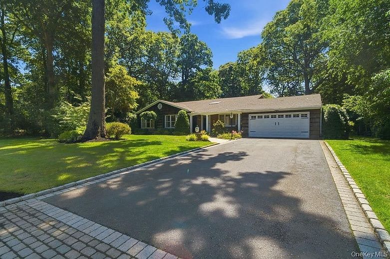 20 Oak Tree Drive