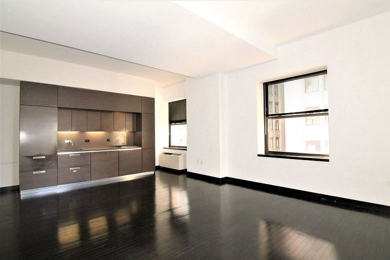 20 Pine Street #2409