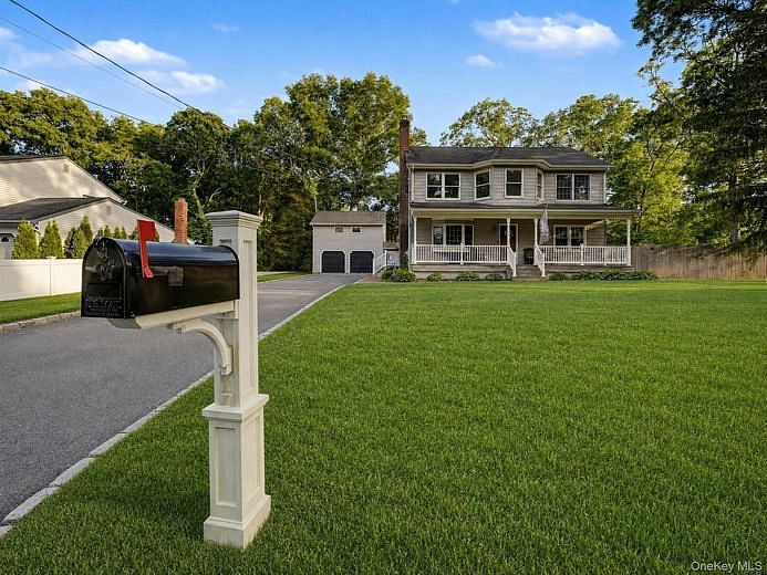 20 Richmond Boulevard