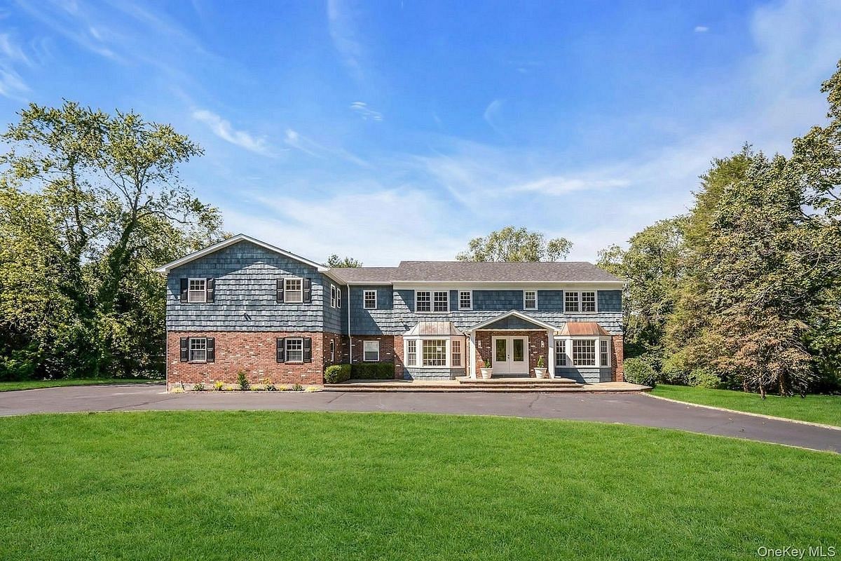 Image 1 of 50 for 20 Rolling Drive in Long Island, Oyster Bay, NY, 11545