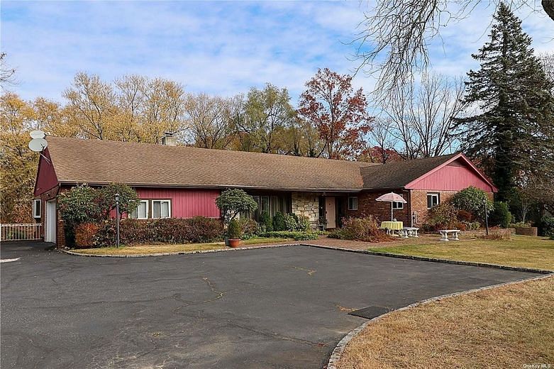 20 Rolling Hill Road