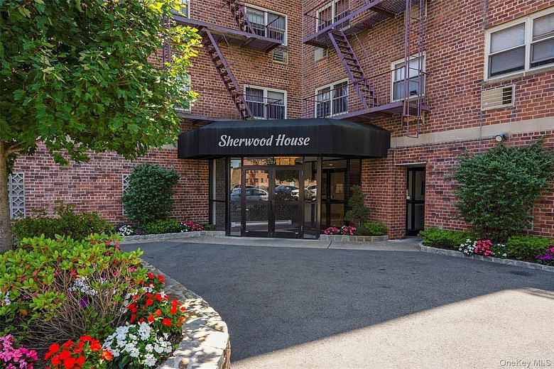 20 Secor Place #2S