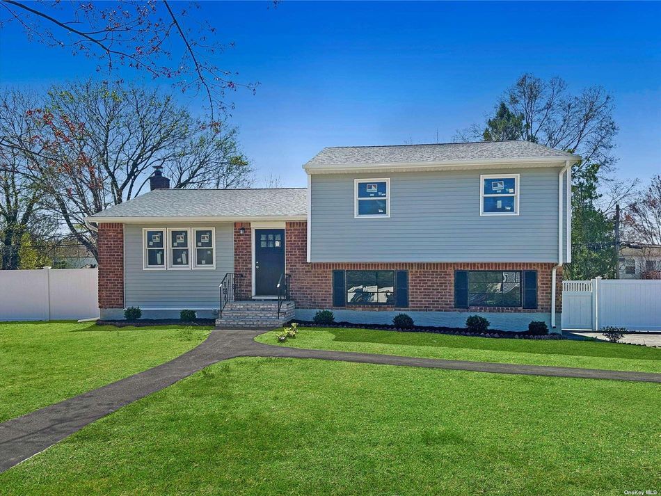 Image 1 of 29 for 20 South Lane in Long Island, Huntington, NY, 11743
