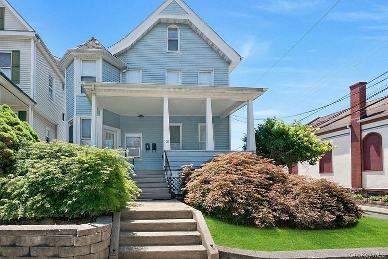 20 Waller Avenue